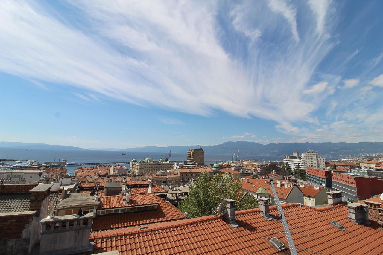Penthouse Rijeka Centar Apartment ภายนอก รูปภาพ