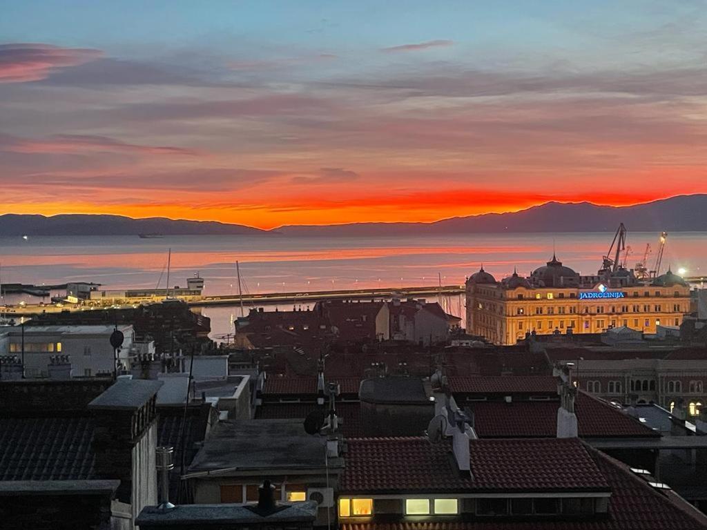 Penthouse Rijeka Centar Apartment ภายนอก รูปภาพ